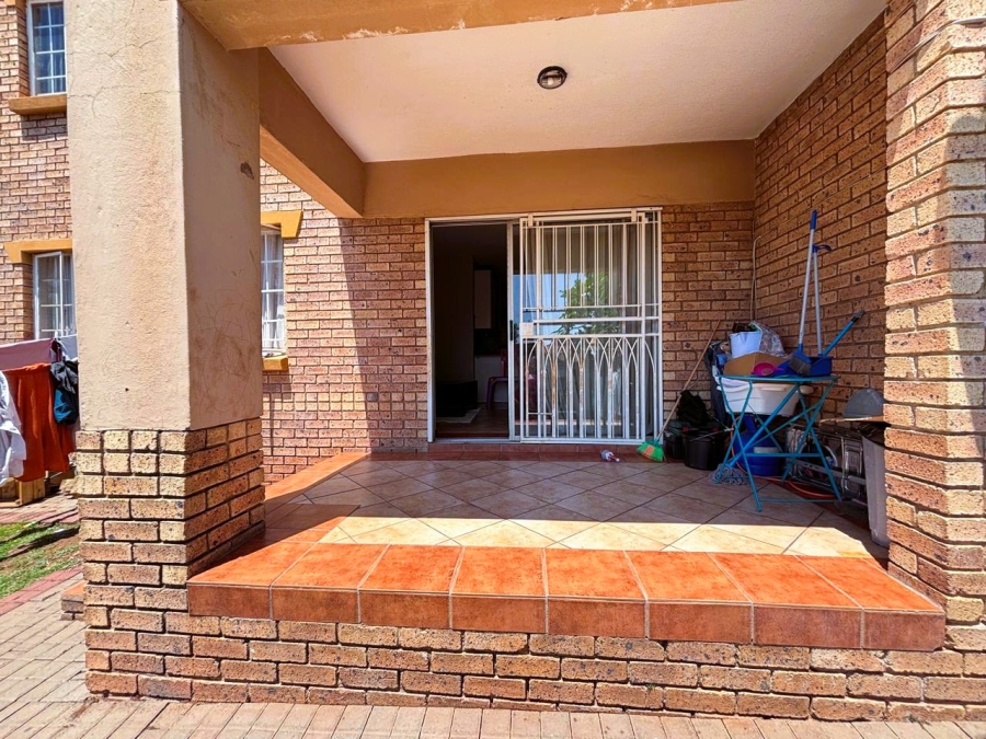 2 Bedroom Property for Sale in Highveld Gauteng