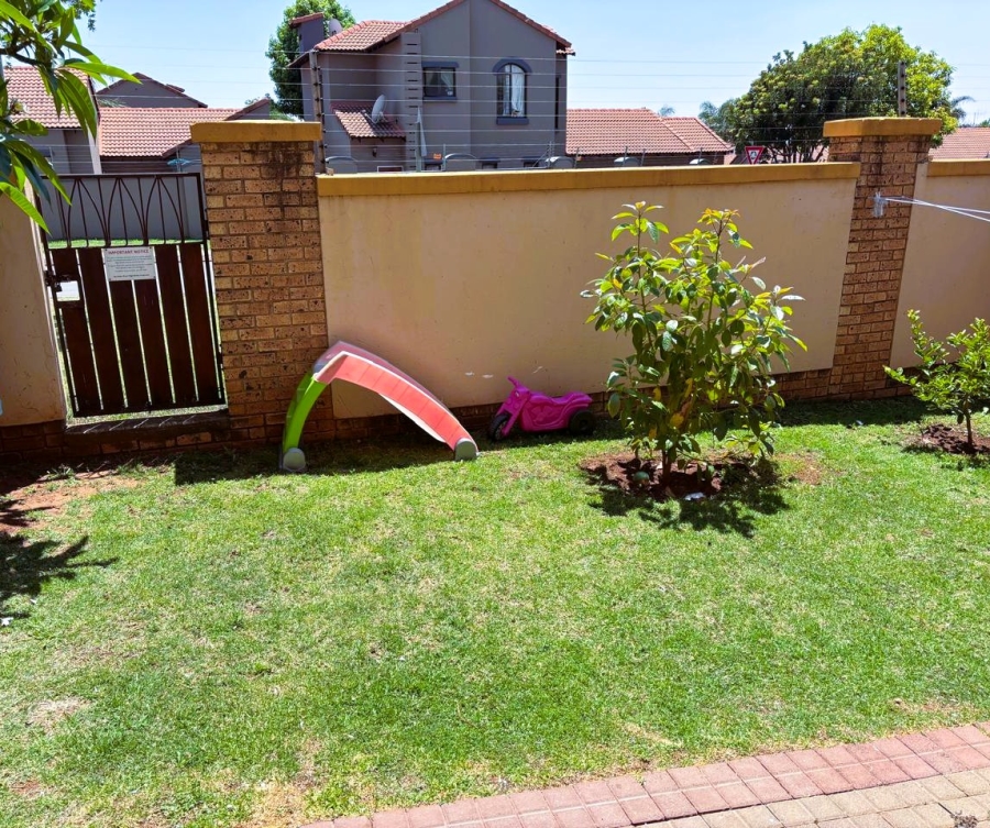 2 Bedroom Property for Sale in Highveld Gauteng