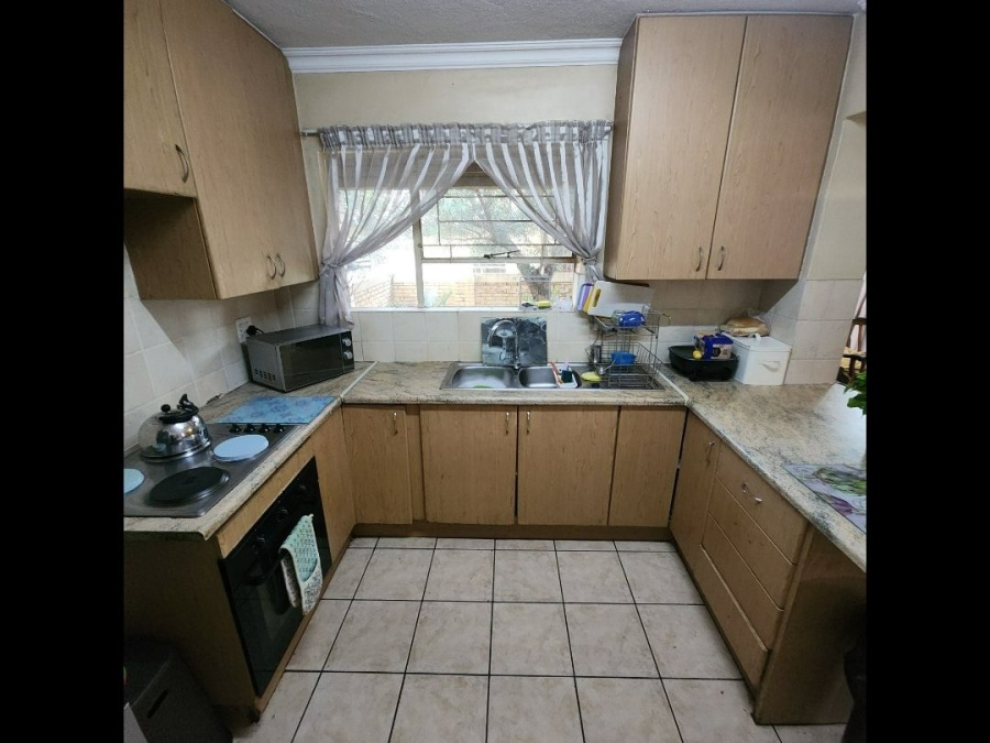 3 Bedroom Property for Sale in Heuwelsig Estate Gauteng