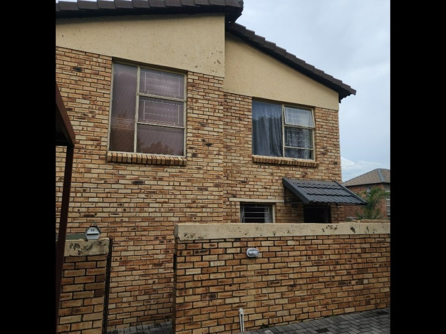 3 Bedroom Property for Sale in Heuwelsig Estate Gauteng