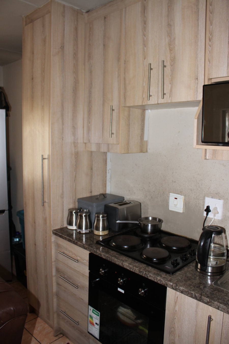 2 Bedroom Property for Sale in Fleurhof Gauteng