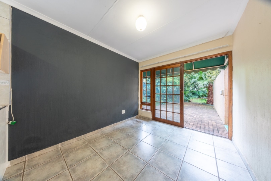 To Let 1 Bedroom Property for Rent in Bedfordview Gauteng