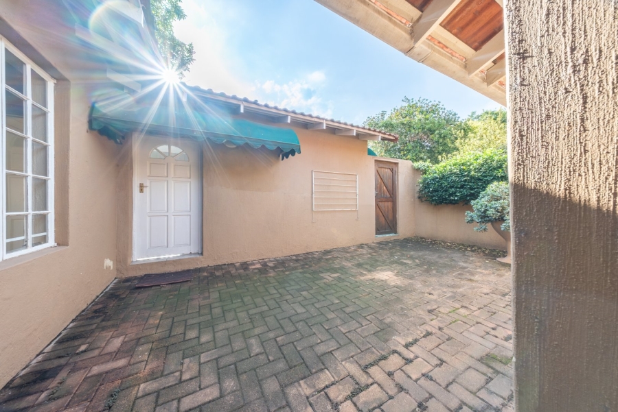 To Let 1 Bedroom Property for Rent in Bedfordview Gauteng