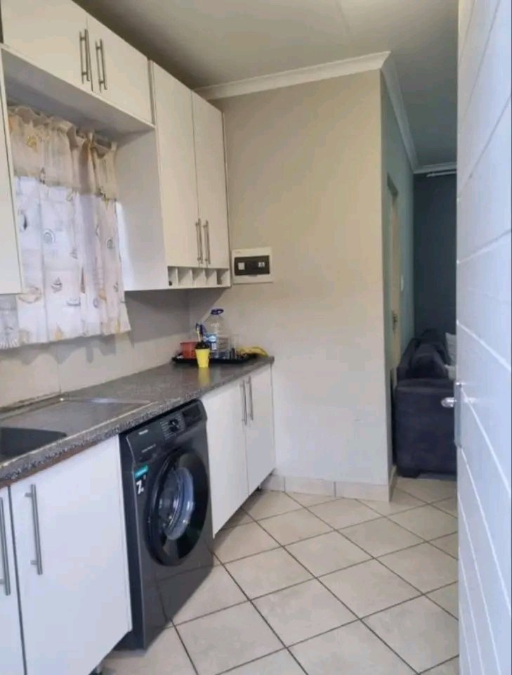 To Let 2 Bedroom Property for Rent in Kirkney Gauteng