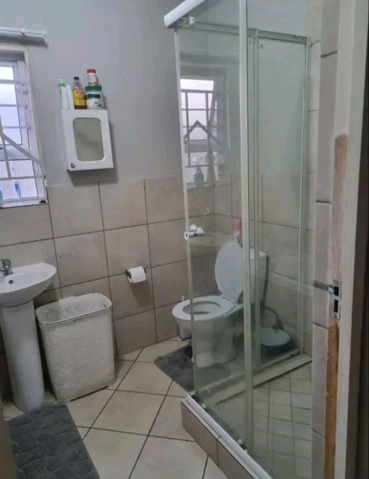 To Let 2 Bedroom Property for Rent in Kirkney Gauteng