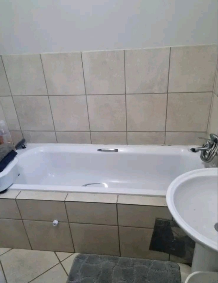 To Let 2 Bedroom Property for Rent in Kirkney Gauteng