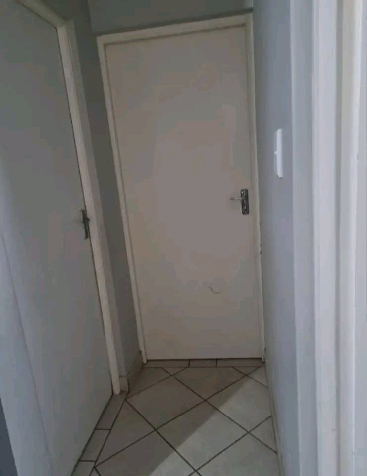 To Let 2 Bedroom Property for Rent in Kirkney Gauteng