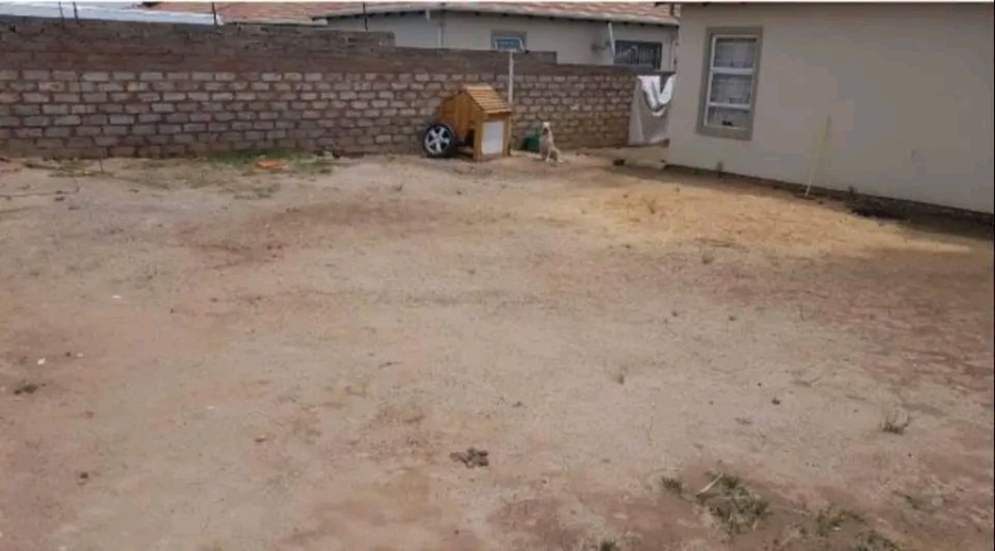 To Let 2 Bedroom Property for Rent in Kirkney Gauteng