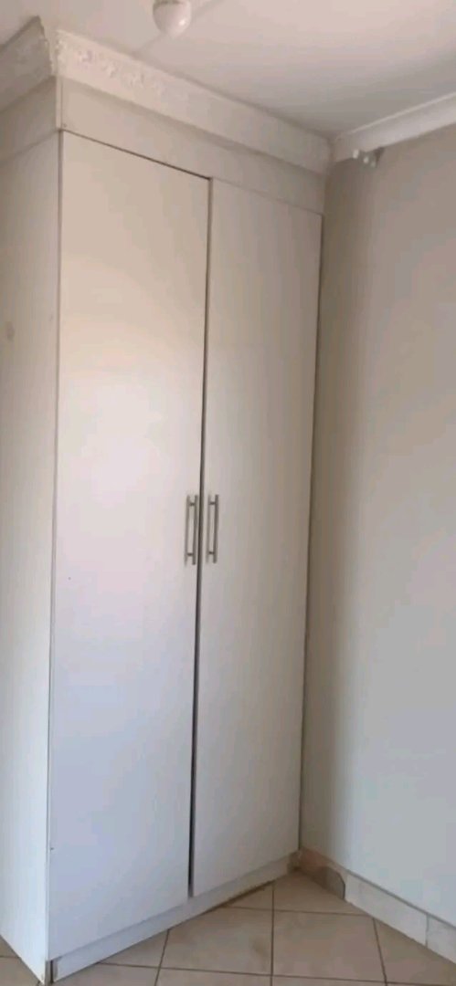 To Let 2 Bedroom Property for Rent in Kirkney Gauteng