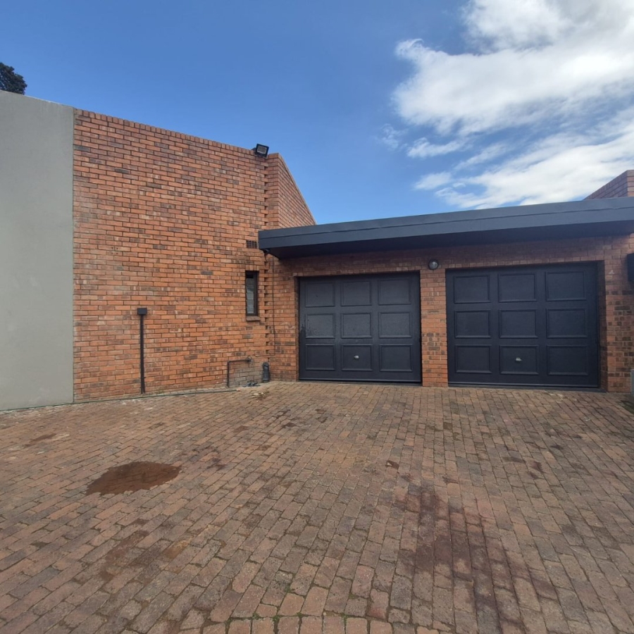 3 Bedroom Property for Sale in Mindalore Gauteng