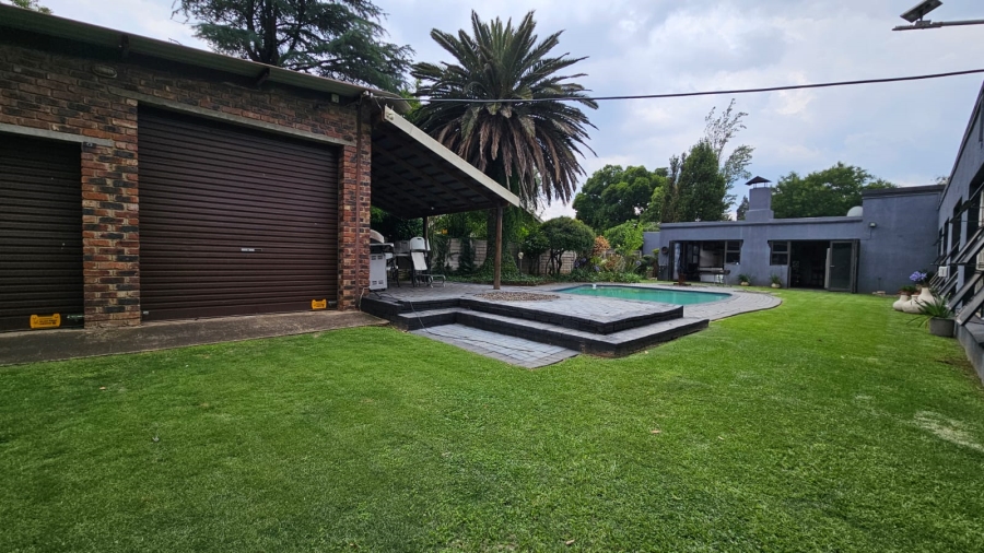 5 Bedroom Property for Sale in Vanderbijlpark Sw 2 Gauteng