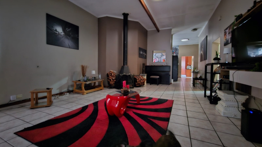 5 Bedroom Property for Sale in Vanderbijlpark Sw 2 Gauteng