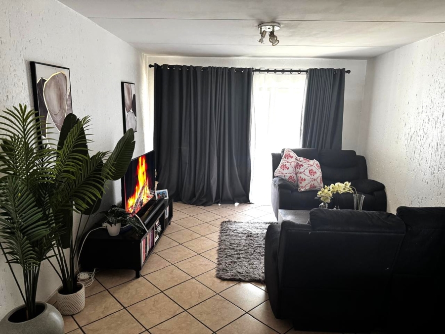 2 Bedroom Property for Sale in Eveleigh Gauteng