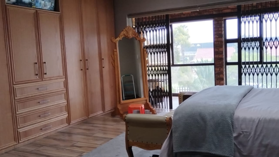 4 Bedroom Property for Sale in Vereeniging West Gauteng