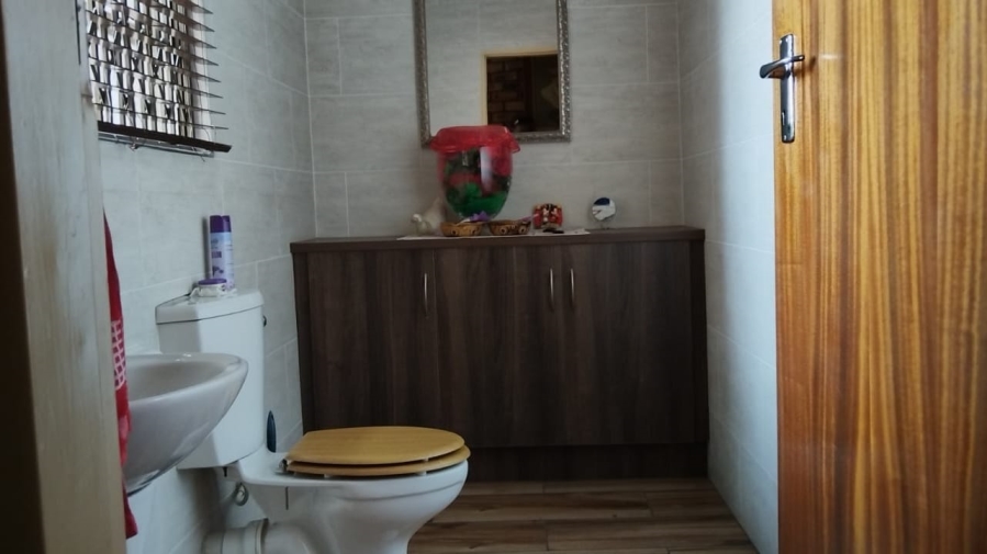 4 Bedroom Property for Sale in Vereeniging West Gauteng