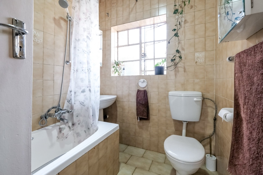 4 Bedroom Property for Sale in Sunnyridge Gauteng