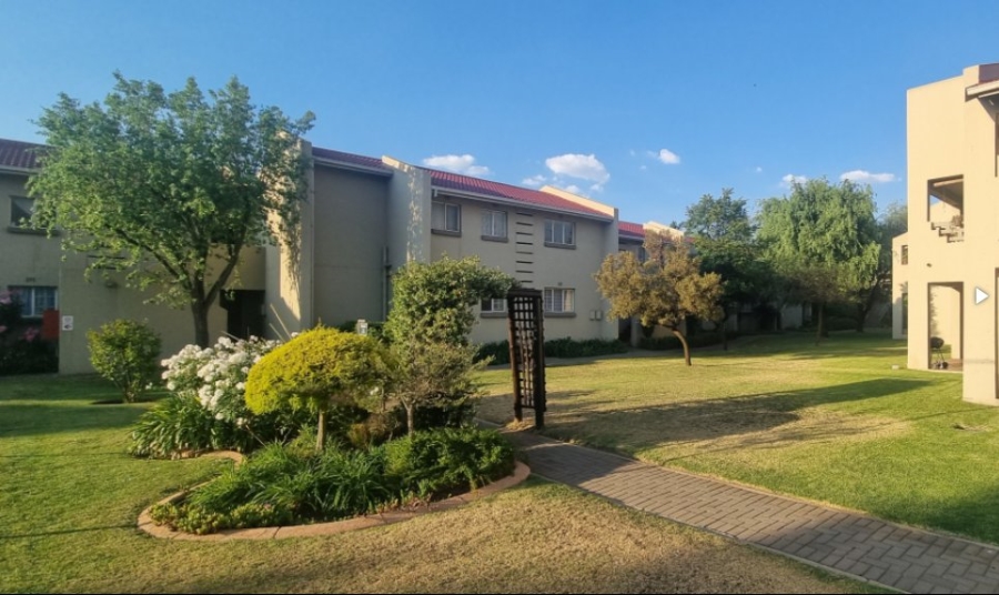 2 Bedroom Property for Sale in Eden Glen Gauteng