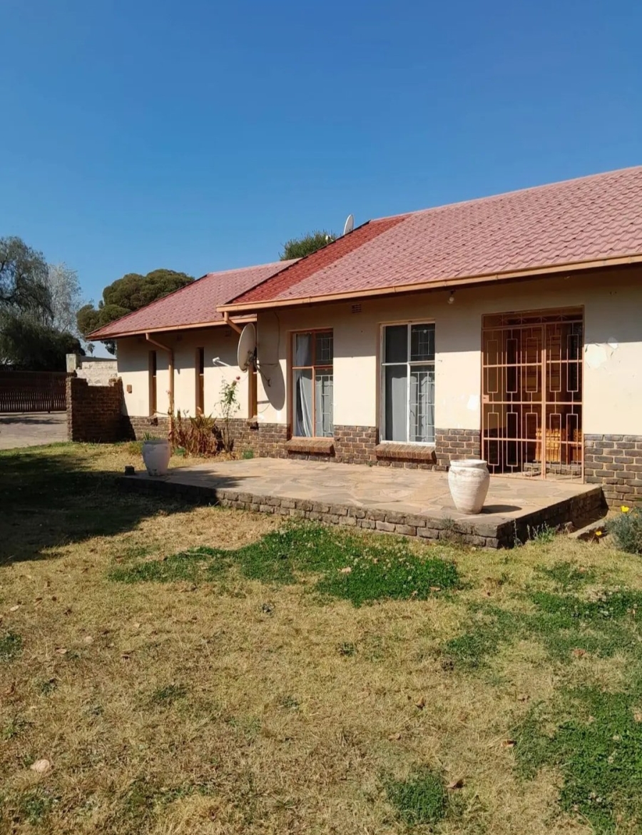 3 Bedroom Property for Sale in Birchleigh North Gauteng