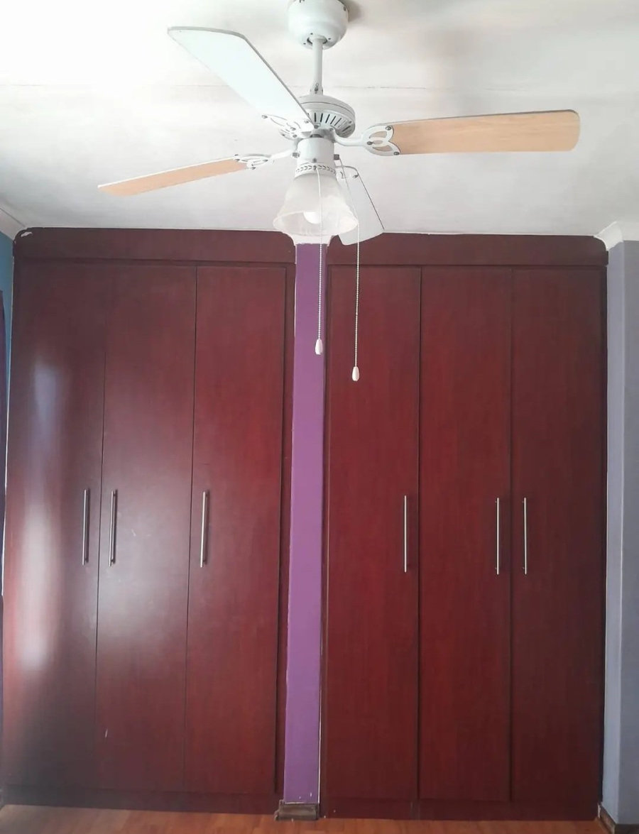 3 Bedroom Property for Sale in Birchleigh North Gauteng