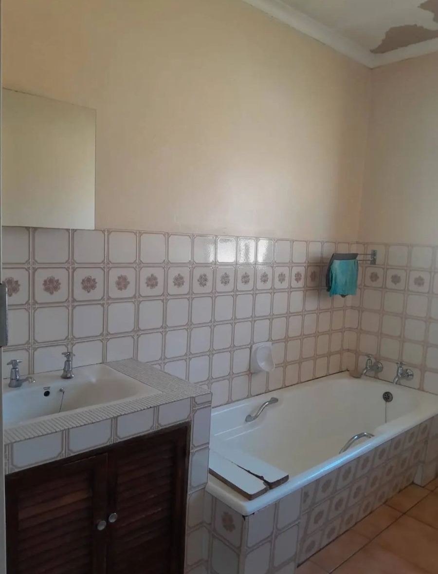 3 Bedroom Property for Sale in Birchleigh North Gauteng