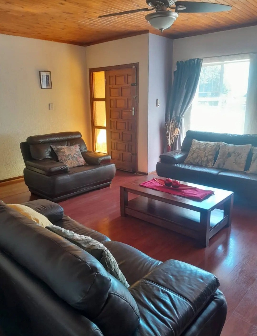 3 Bedroom Property for Sale in Birchleigh North Gauteng