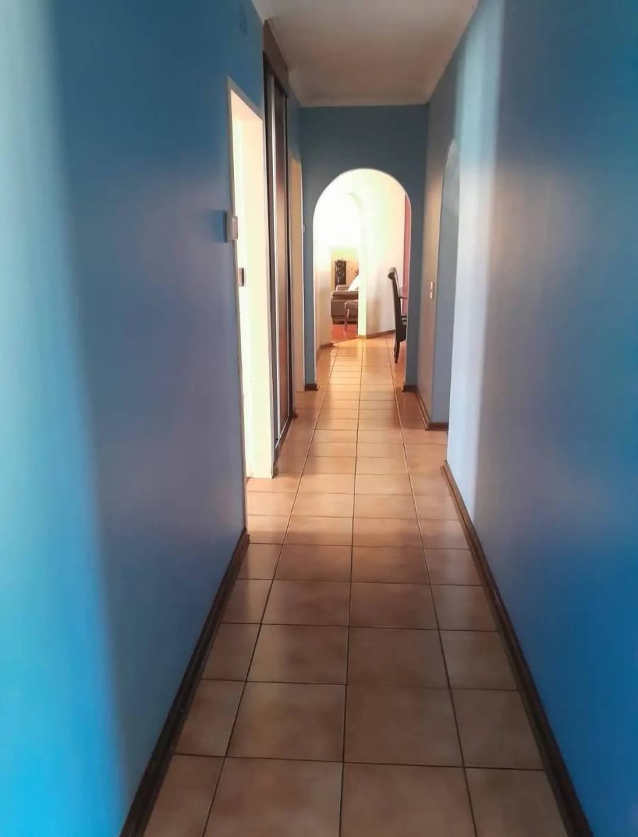 3 Bedroom Property for Sale in Birchleigh North Gauteng
