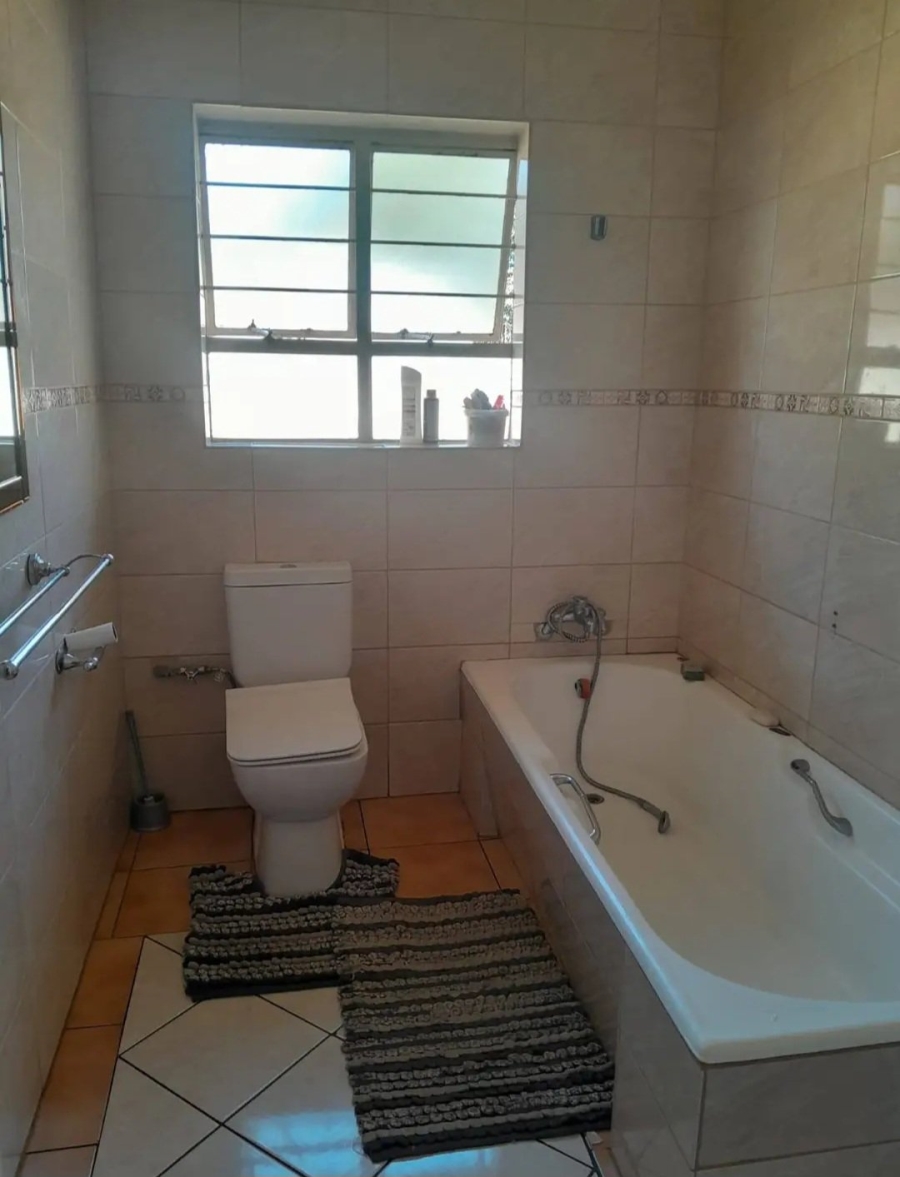 3 Bedroom Property for Sale in Birchleigh North Gauteng