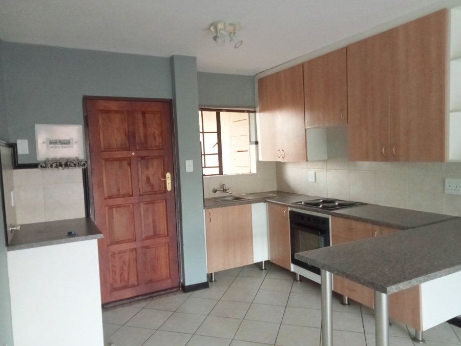 To Let 1 Bedroom Property for Rent in Noordwyk Gauteng
