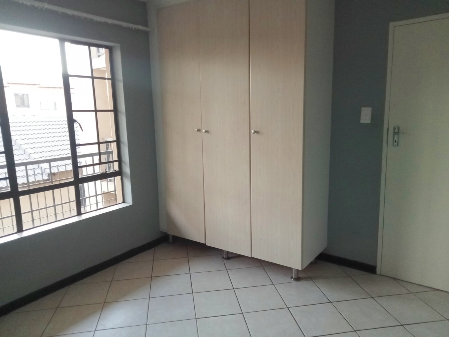 To Let 1 Bedroom Property for Rent in Noordwyk Gauteng
