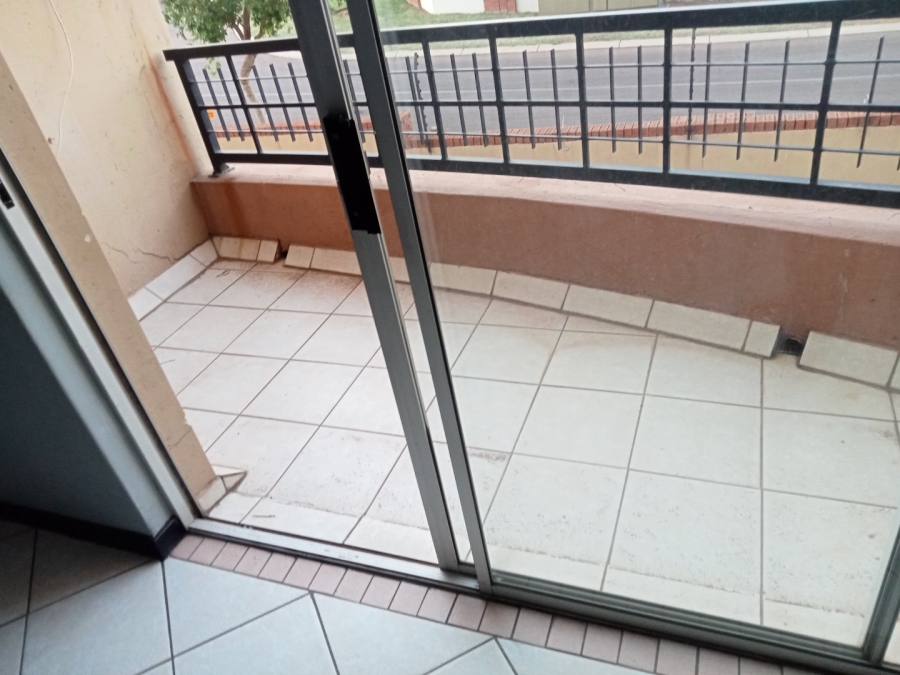 To Let 1 Bedroom Property for Rent in Noordwyk Gauteng