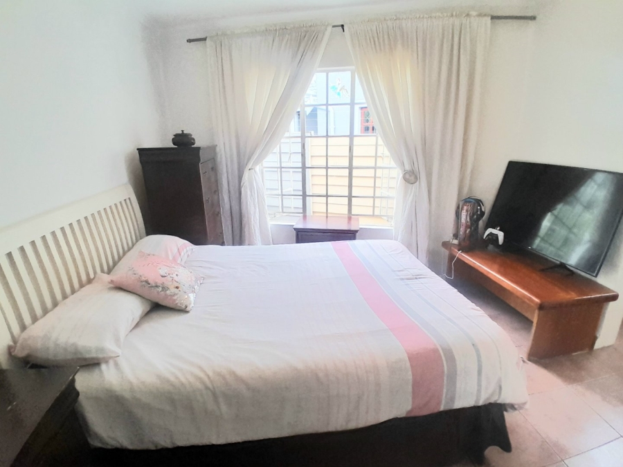 4 Bedroom Property for Sale in Noordwyk Gauteng