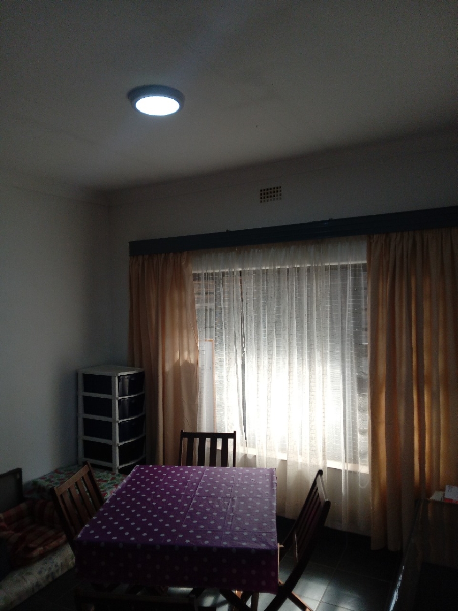 5 Bedroom Property for Sale in Dorandia Gauteng