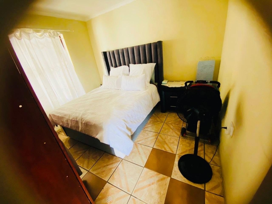 3 Bedroom Property for Sale in Rosslyn Gauteng