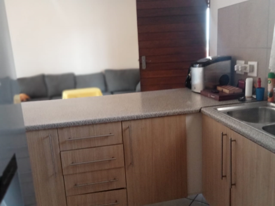 2 Bedroom Property for Sale in Noordwyk Gauteng