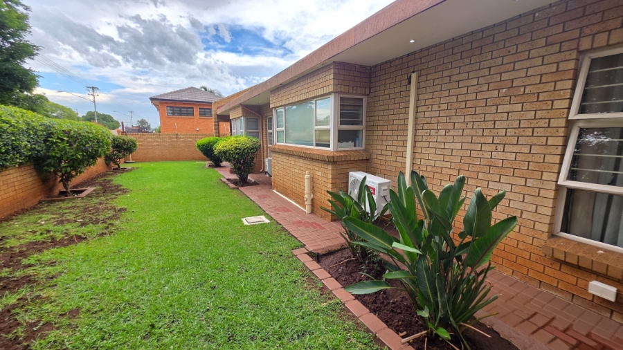 4 Bedroom Property for Sale in Erasmia Gauteng