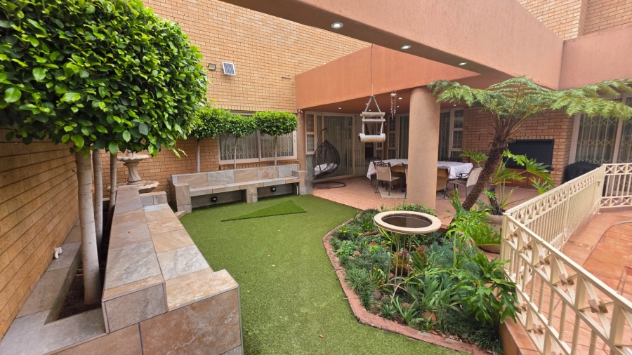 4 Bedroom Property for Sale in Erasmia Gauteng