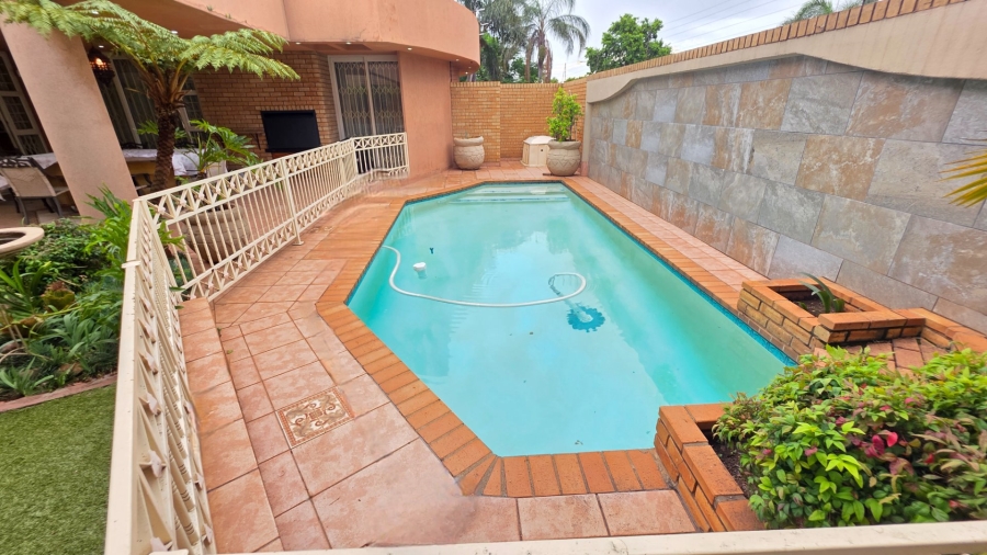 4 Bedroom Property for Sale in Erasmia Gauteng