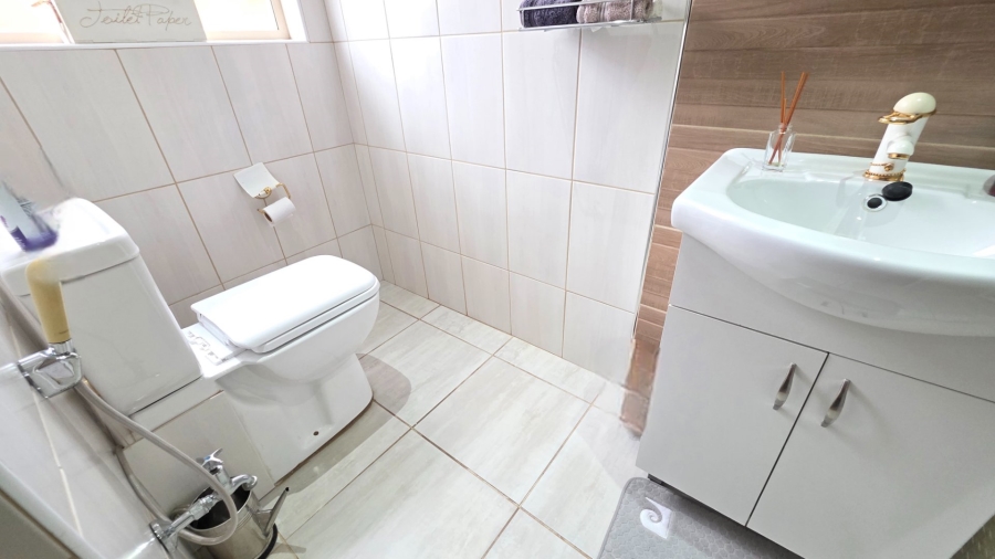 4 Bedroom Property for Sale in Erasmia Gauteng