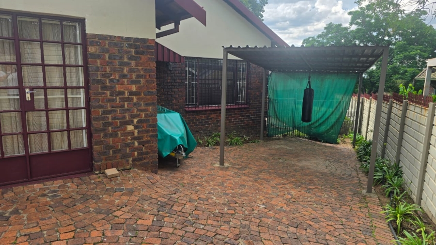 3 Bedroom Property for Sale in The Reeds Gauteng
