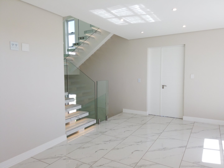 5 Bedroom Property for Sale in River Club Gauteng