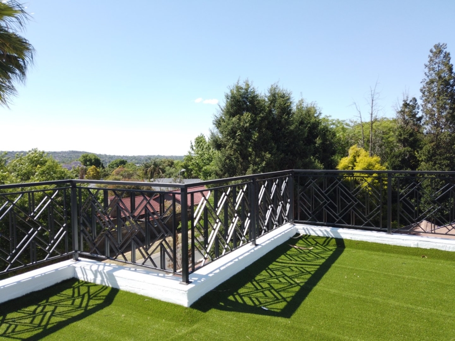 5 Bedroom Property for Sale in River Club Gauteng