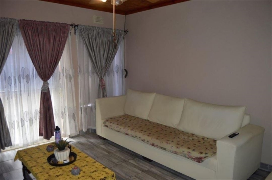 3 Bedroom Property for Sale in Birchleigh Gauteng