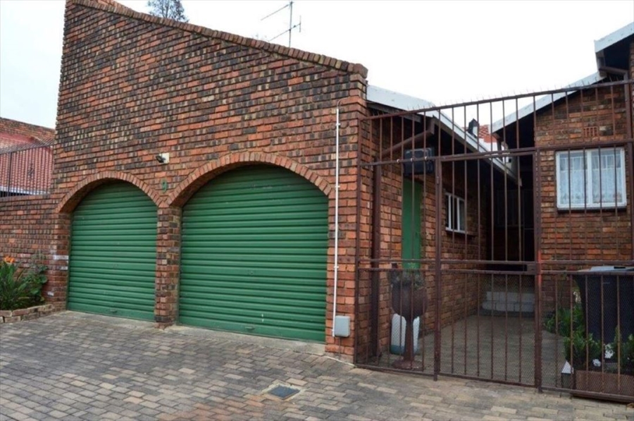 3 Bedroom Property for Sale in Birchleigh Gauteng