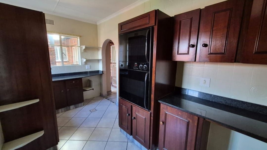 3 Bedroom Property for Sale in Birchleigh Gauteng