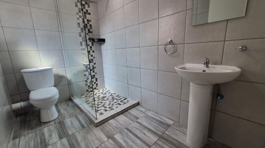 3 Bedroom Property for Sale in Birchleigh Gauteng