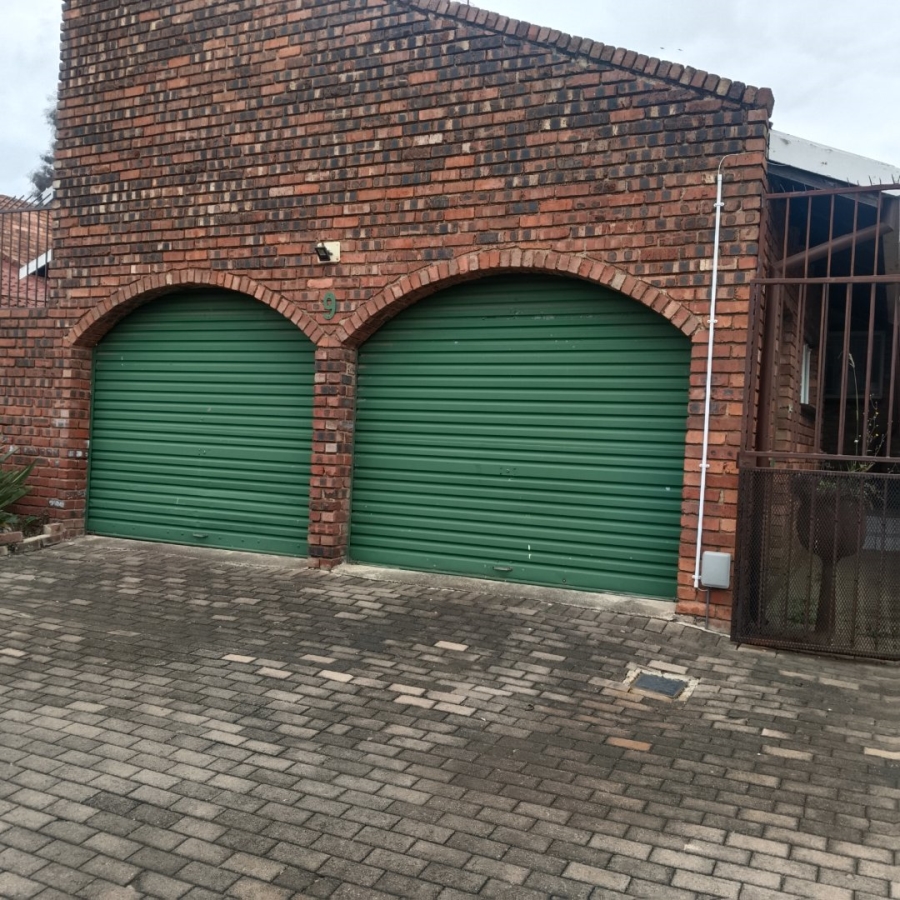 3 Bedroom Property for Sale in Birchleigh Gauteng