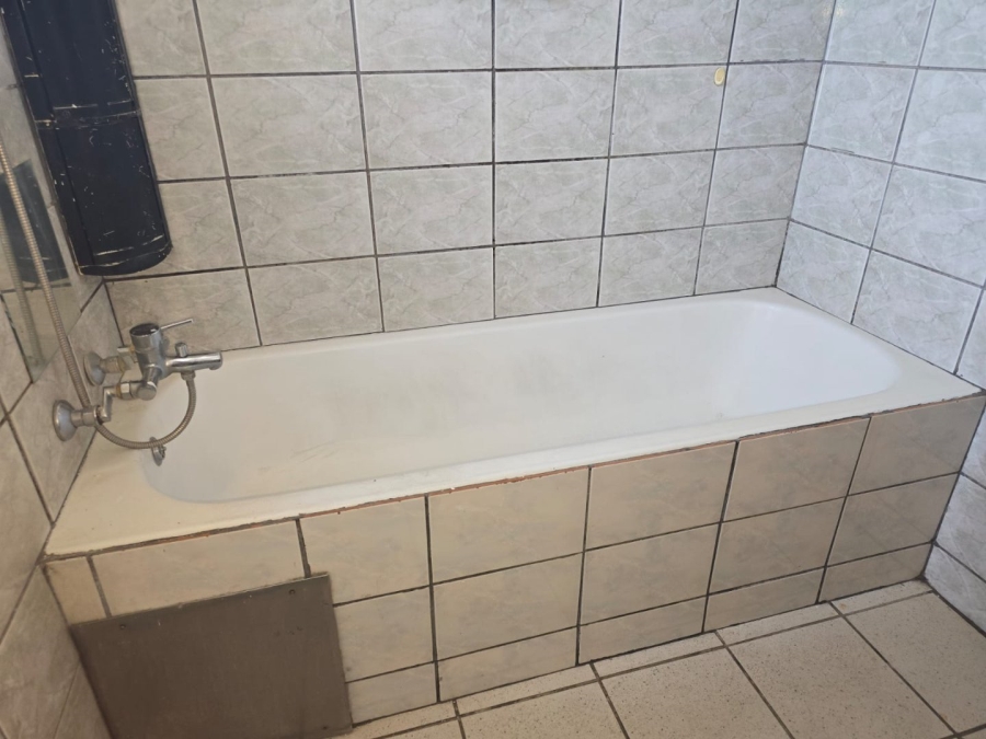 To Let 2 Bedroom Property for Rent in Witfield Gauteng