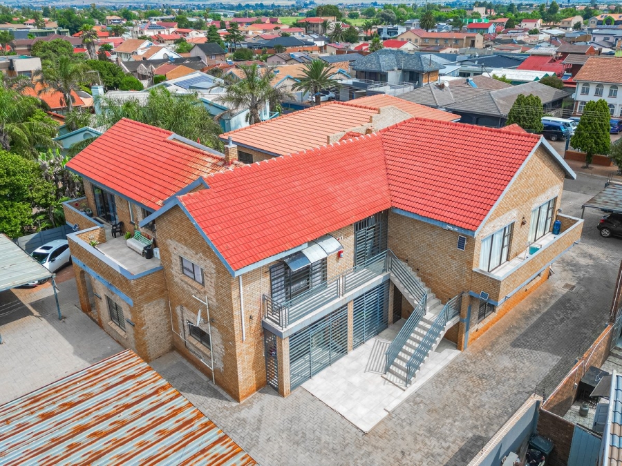  Bedroom Property for Sale in Lenasia Ext 5 Gauteng