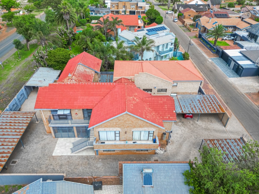  Bedroom Property for Sale in Lenasia Ext 5 Gauteng