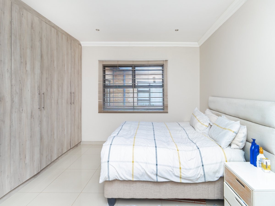  Bedroom Property for Sale in Lenasia Ext 5 Gauteng